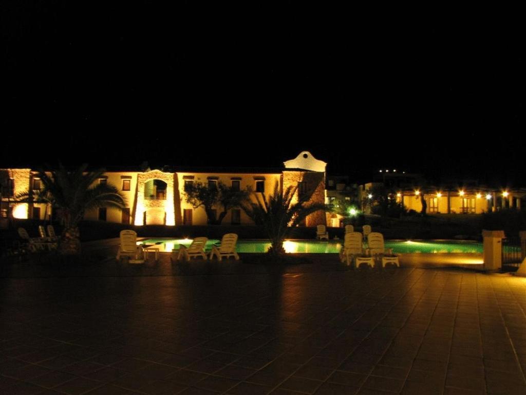 Hotel קרדדו מראה חיצוני תמונה